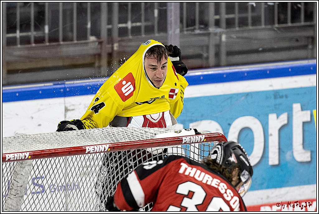 PENNY DEL;  Koelner Haie - Krefeld Pinguine; Koeln, 08.03.2022